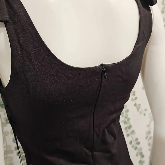 4si3nna Rae Mini Bodyson Dress Sz Small - Picture 7 of 9